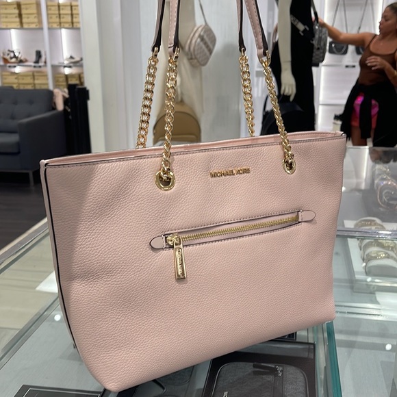 MICHAEL KORS
Jet Set Medium Front Zip Pebbled Leather Chain Tote 
Powder Blush - Picture 11 of 16